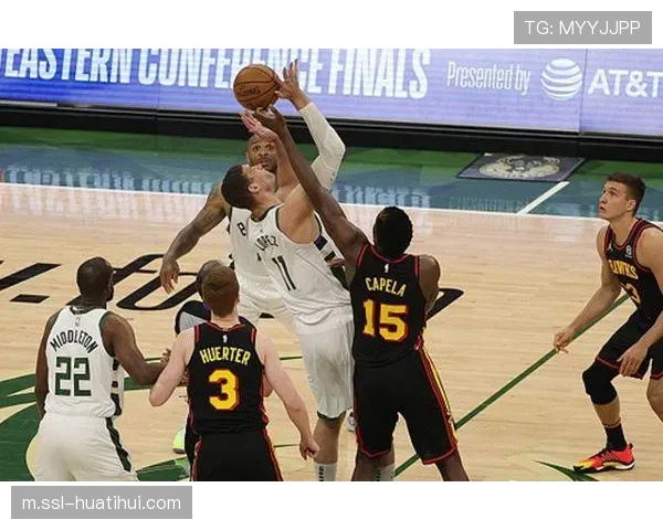 老鹰16分逆转雄鹿 沃克23分奥孔古21分送对手四连败